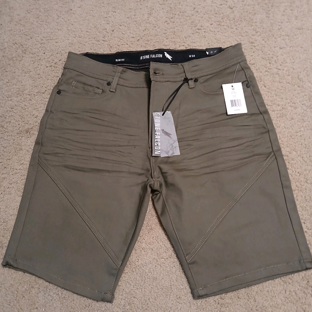 Shorts green size 34